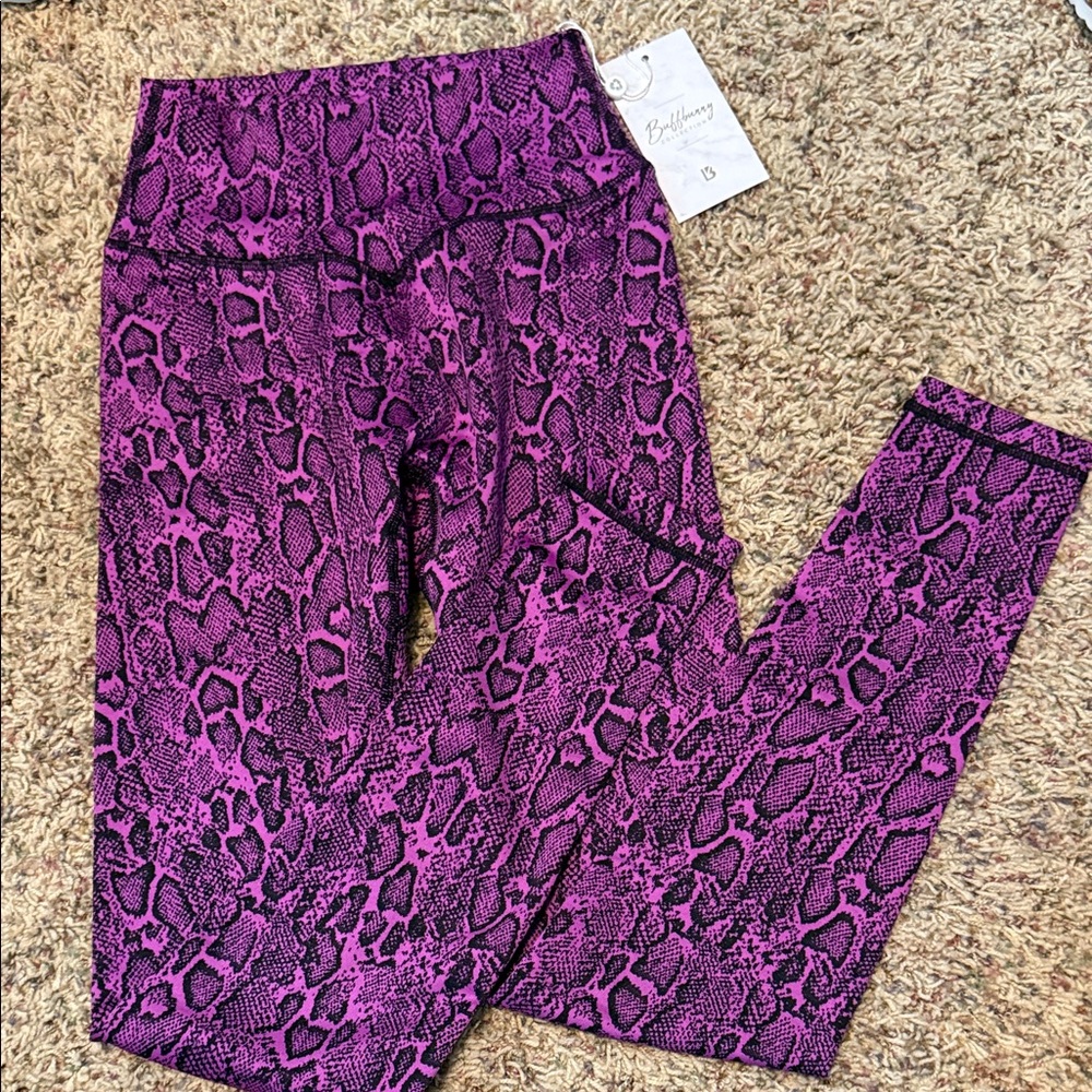 Buffbunny NWT size small Purple Snake Print Leggings